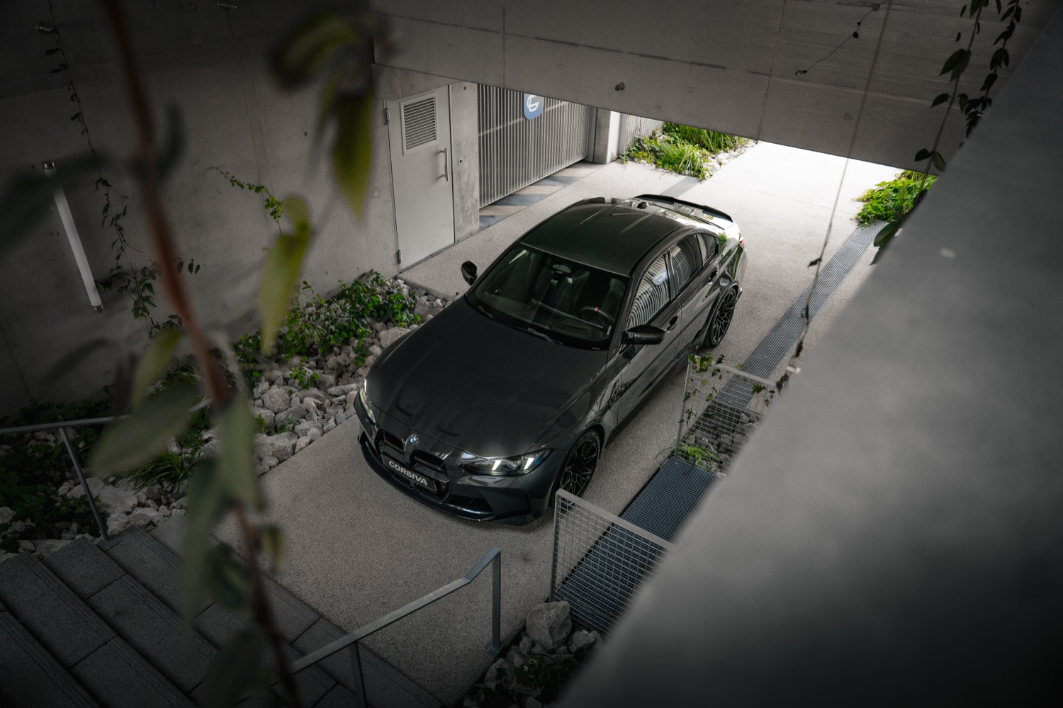 Voiture de luxe louée sur Corsiva